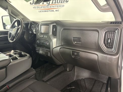 Used 2025 Chevrolet Silverado 2500 W/T w/ WT/CX Safety Package image 29