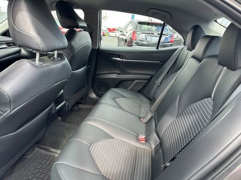 Used 2023 Toyota Camry SE w/ Cold Weather Package image 14