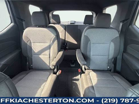 Used 2023 Chevrolet Traverse LT FWD image 31