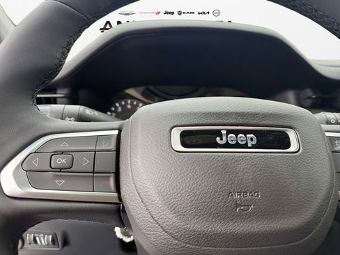 New 2026 Jeep Compass Limited image 25