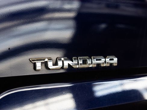 Used 2022 Toyota Tundra SR5 AWD/4WD image 9