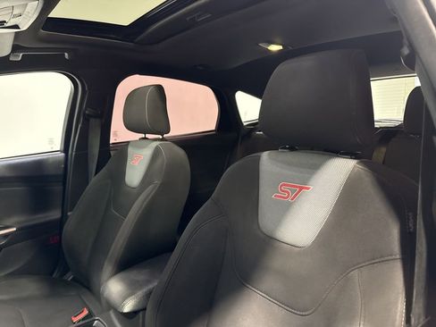 Used 2016 Ford Focus ST image 30
