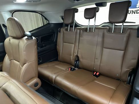 Used 2022 Subaru Ascent Touring w/ Popular Package #2A AWD/4WD image 29