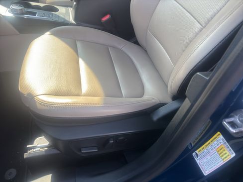 Used 2020 Ford Escape SEL FWD image 13