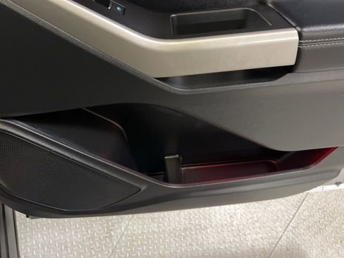 Used 2022 Ford Explorer Limited image 76