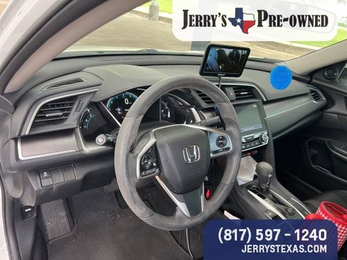 Used 2017 Honda Civic EX image 8