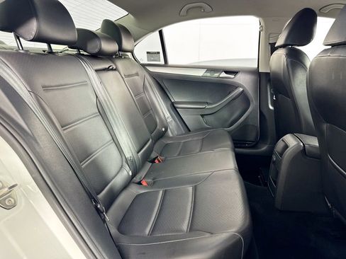 Used 2018 Volkswagen Jetta SE image 26