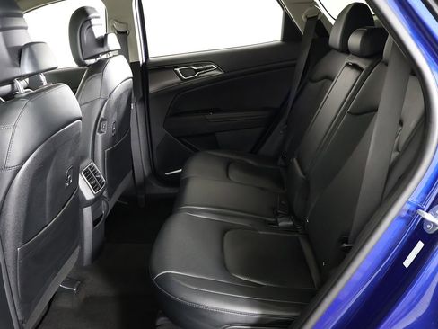 Certified 2023 Kia Sportage EX FWD image 33