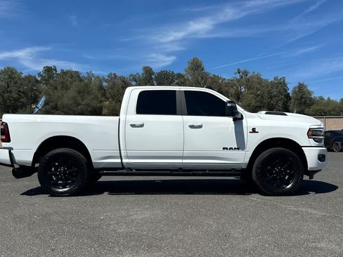 Used 2024 RAM 2500 Laramie w/ Night Edition AWD/4WD image 2