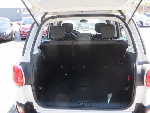 Used 2014 FIAT 500L Trekking w/ Popular Equipment Group FWD image 8