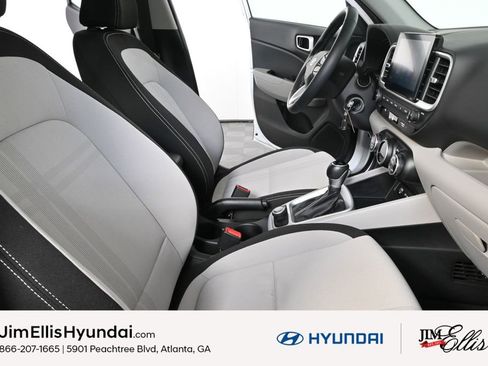 Certified 2023 Hyundai Venue SEL w/ Cargo Package image 18