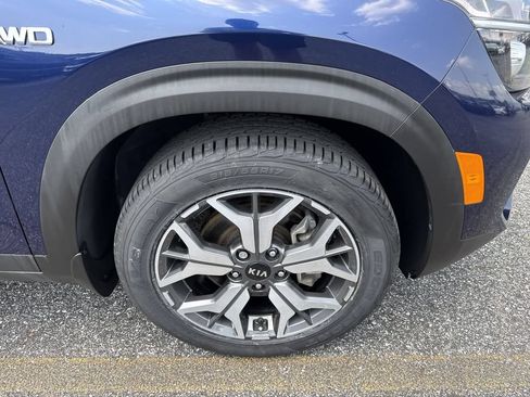 Used 2021 Kia Seltos EX AWD/4WD image 11