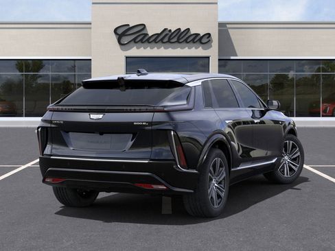 New 2025 Cadillac Lyriq Luxury image 4