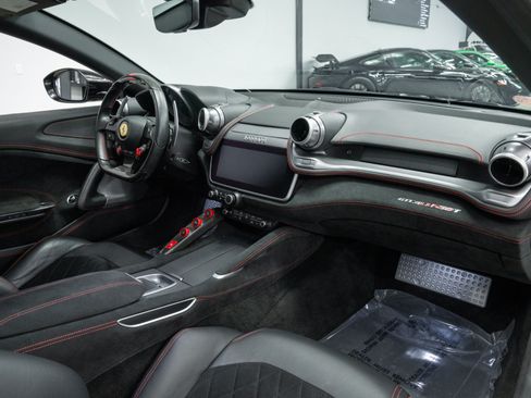 Used 2020 Ferrari GTC4Lusso T RWD image 13