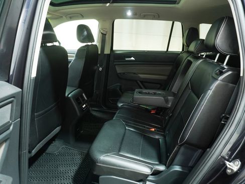 Used 2022 Volkswagen Atlas SEL AWD/4WD image 13