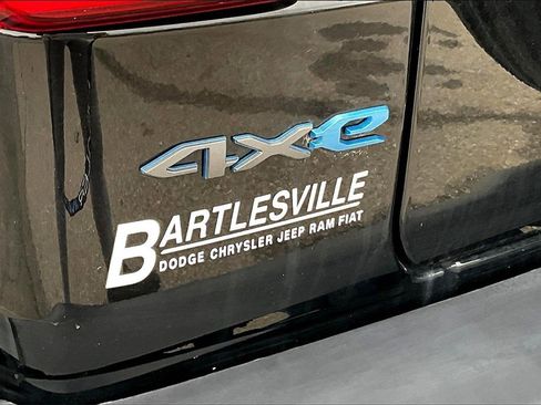 New 2024 Jeep Wrangler Unlimited w/ Convenience Group image 11