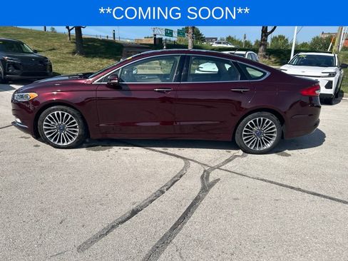 Used 2017 Ford Fusion SE w/ Fusion SE Technology Package FWD image 11