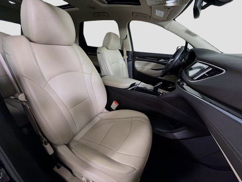 Used 2020 Buick Enclave Essence w/ Sound and Sites Package image 34