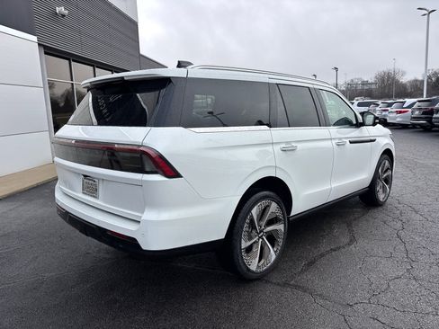 New 2026 Lincoln Navigator Black Label AWD/4WD image 7