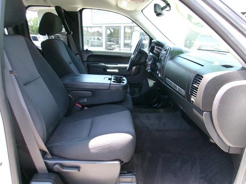 Used 2013 Chevrolet Silverado 2500 LT w/ Convenience Package AWD/4WD image 12