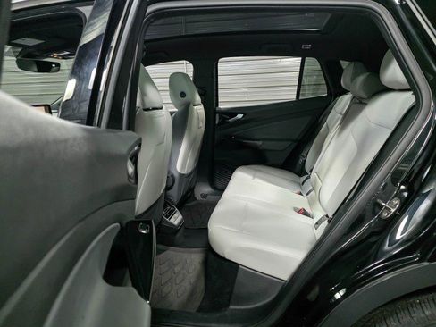 Used 2021 Volkswagen ID.4 Pro S image 16