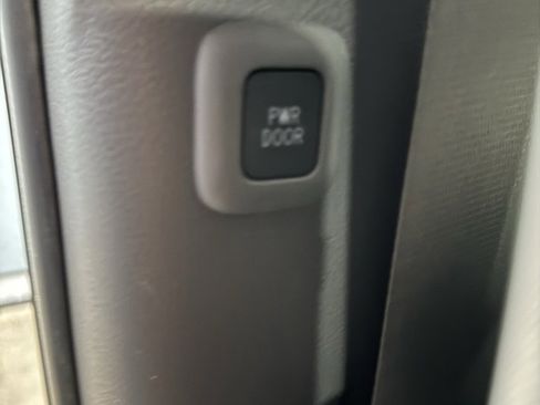 Used 2022 Toyota Sienna LE image 27