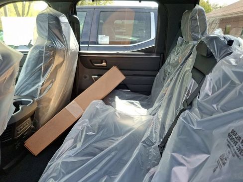 Used 2025 Toyota Tundra Platinum AWD/4WD image 16