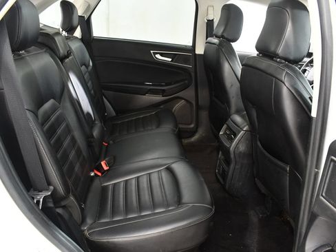 Used 2020 Ford Edge SEL w/ Convenience Package AWD/4WD image 19