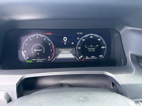 Certified 2025 Toyota Tacoma Limited AWD/4WD image 14