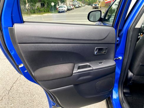 Used 2016 Mitsubishi Outlander Sport ES image 17