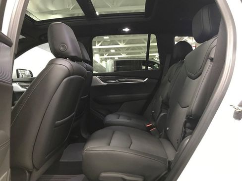 Certified 2024 Cadillac XT6 Sport w/ Technology Package image 13