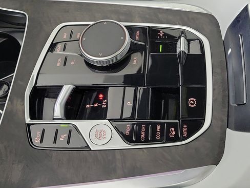 Certified 2026 BMW X7 xDrive40i image 22