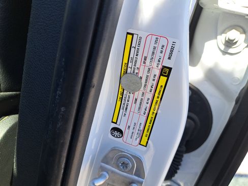 Used 2021 RAM 2500 Laramie w/ Night Edition image 32