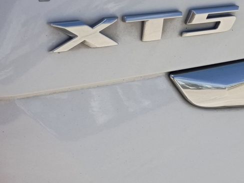 Used 2018 Cadillac XT5 FWD image 10