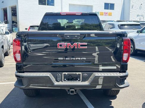 Used 2026 GMC Sierra 1500 Elevation w/ Elevation Select Package AWD/4WD image 4