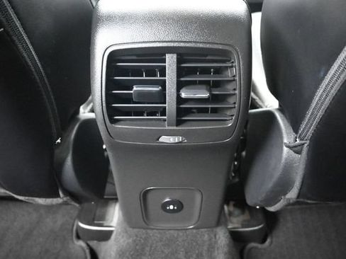 Used 2025 Ford Escape ST-Line AWD/4WD image 25