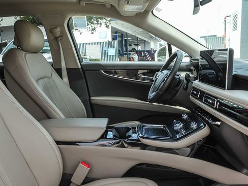 Used 2022 Lincoln Nautilus Reserve w/ Equipment Group 202A AWD/4WD image 21