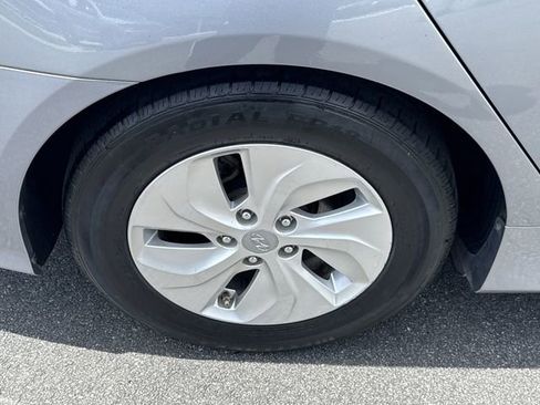 Used 2014 Hyundai Sonata Hybrid FWD image 17