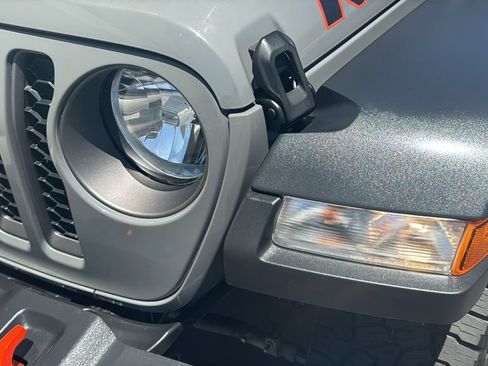 Used 2023 Jeep Gladiator Mojave w/ Trailer Tow Package AWD/4WD image 6