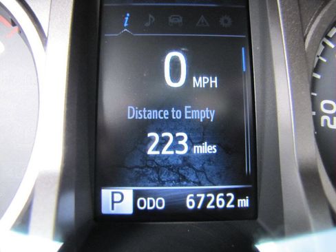 Used 2019 Toyota Tacoma 2WD Double Cab image 39