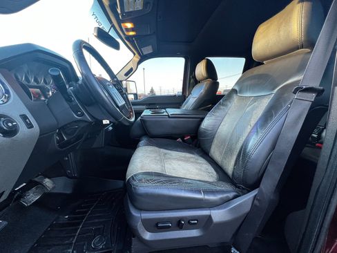Used 2011 Ford F250 Lariat w/ Lariat Ultimate Pkg image 12