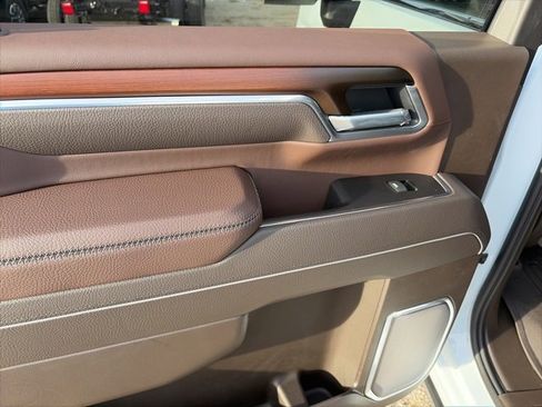 New 2026 GMC Sierra 2500 Denali w/ Denali Reserve Package image 12