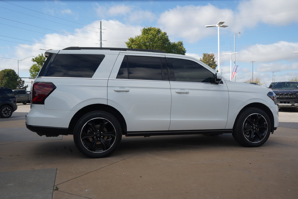 Certified 2022 Ford Expedition Limited AWD/4WD image 11