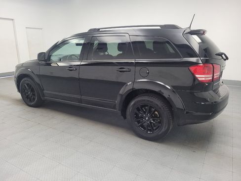 Used 2020 Dodge Journey SE w/ SE Popular Equipment Group FWD image 3
