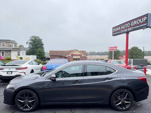 Used 2015 Acura TLX w/ Technology Package FWD image 4