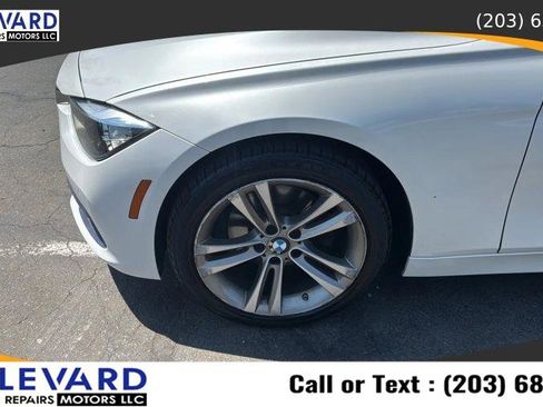 Used 2017 BMW 330i xDrive Sedan AWD/4WD image 9