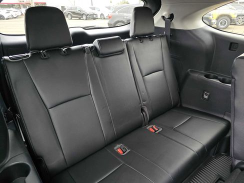 Used 2022 Toyota Highlander Limited image 15