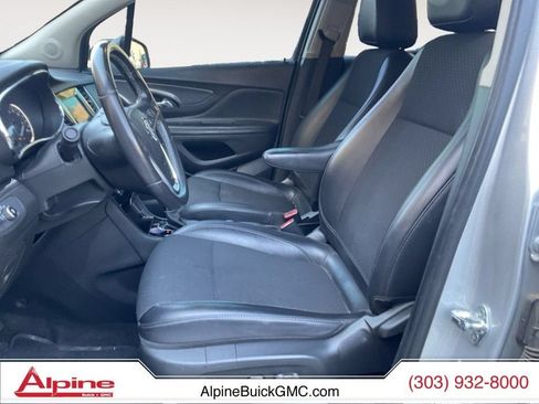 Used 2022 Buick Encore Preferred AWD/4WD image 11