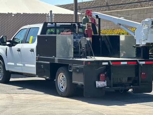 Used 2022 Ford F350 XL w/ Power Equipment Group RWD image 6