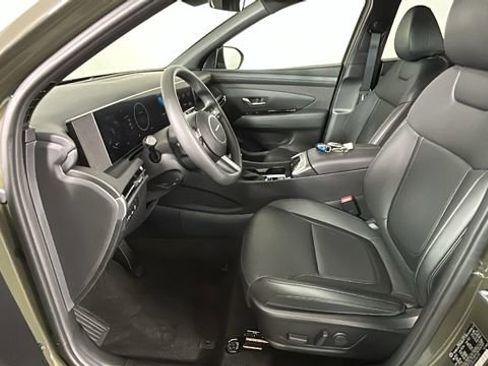 Used 2025 Hyundai Santa Cruz SEL AWD/4WD image 12